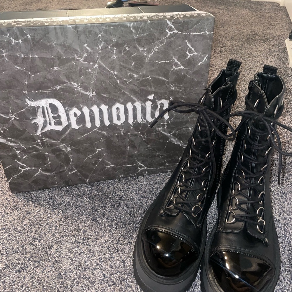 Demonia SLACKER-220